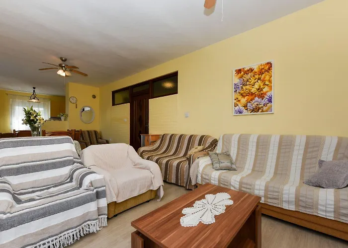 Kolt Appartement *