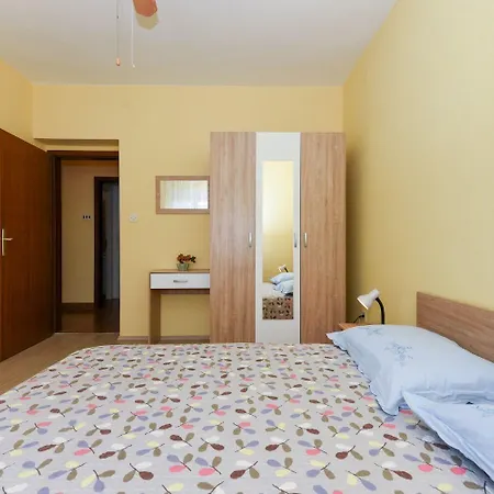 Apartament Kolt - 15m From Sea Kali